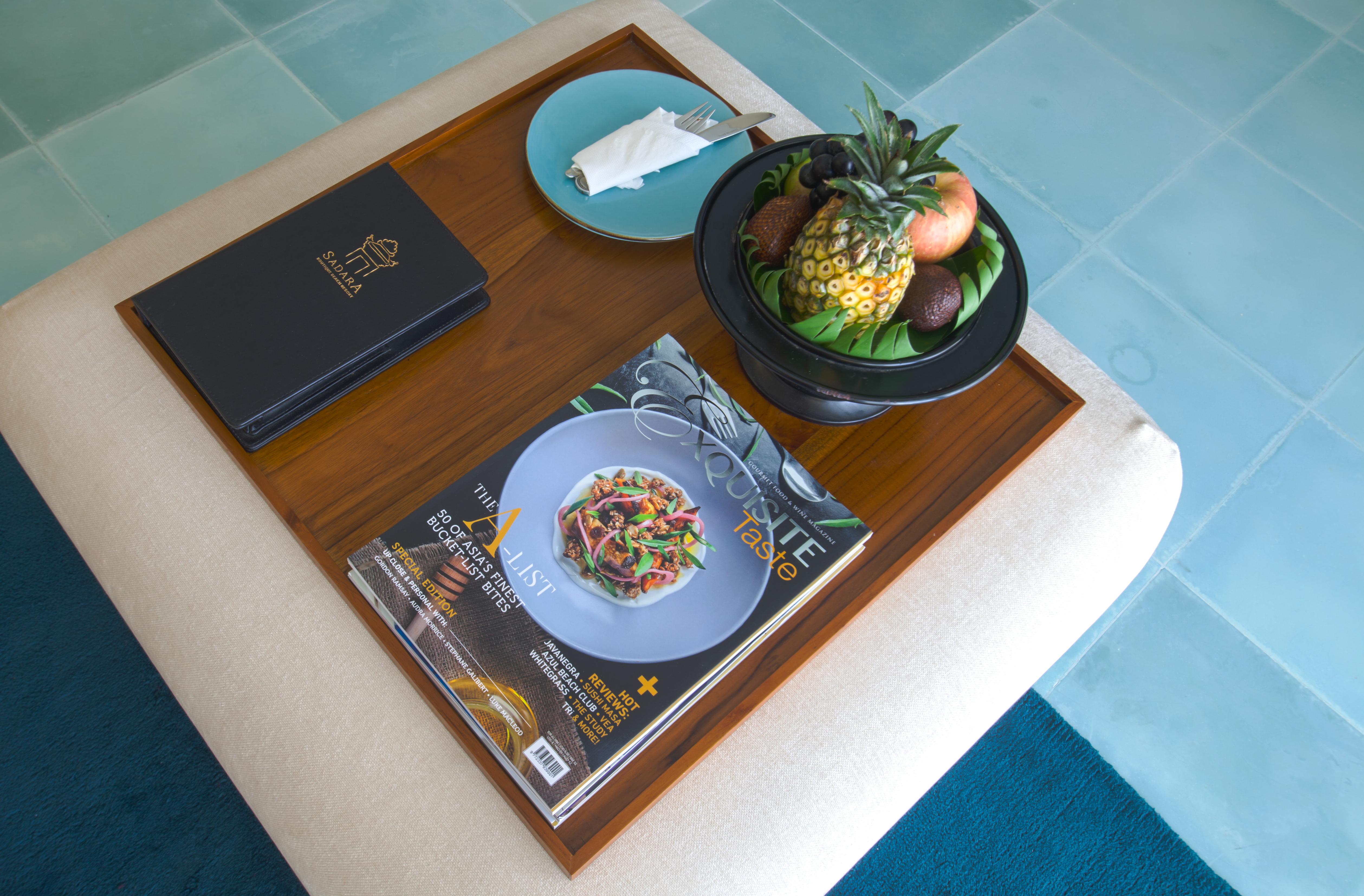 ซาดารา บูทิก บีช รีสอร์ต Hotel นูซาดูอา ภายนอก รูปภาพ A magazine on a table