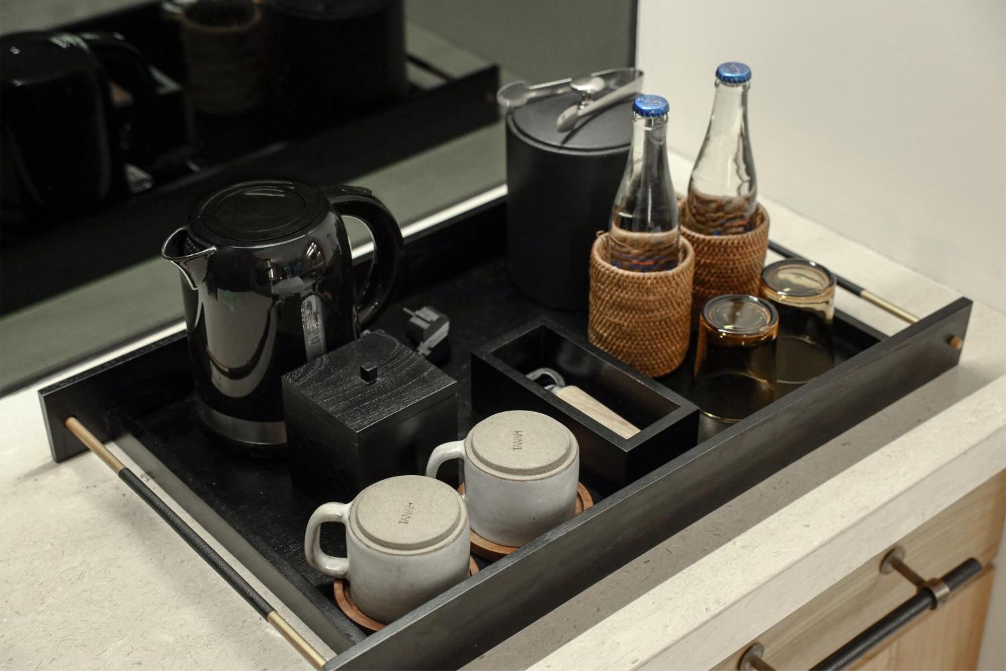 ซาดารา บูทิก บีช รีสอร์ต Hotel นูซาดูอา ภายนอก รูปภาพ A tea and coffee tray in a hotel room